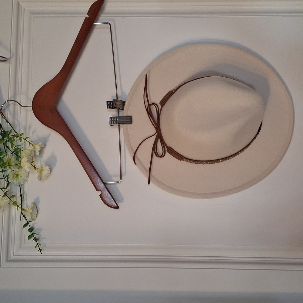 h.i.p. White Hat with Brown Accents - Picture 2 of 4